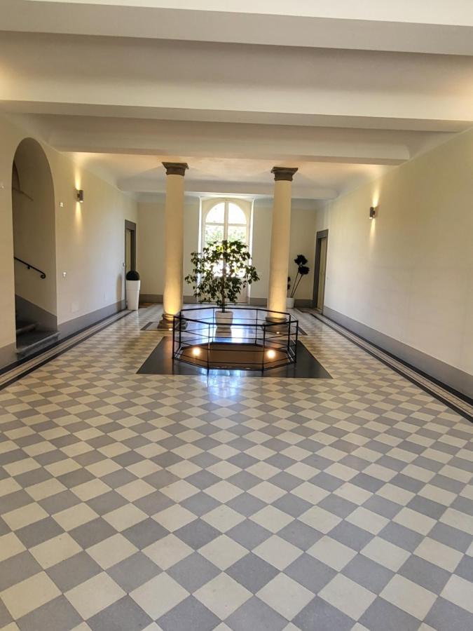 La Villa Apartments - Convenient For Sardinia And Corsica - 4 Beds - Private Parking Included With Camera Livorno Exteriér fotografie